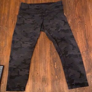 Camo thick crop leggings♥️